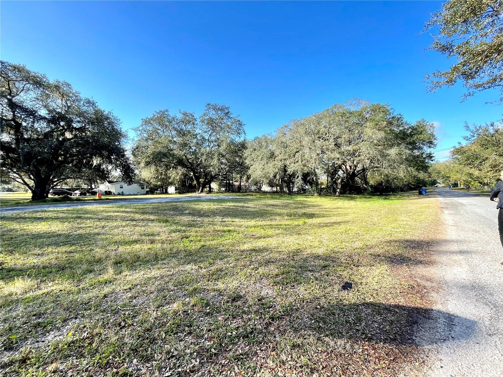 14820 N 15TH ST, LUTZ, FL — photo 9