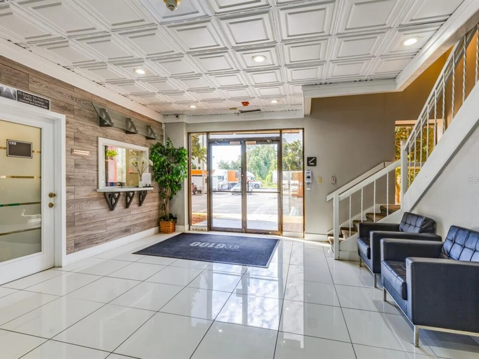 6100 LAKE ELLENOR DR, ORLANDO, FL — photo 1