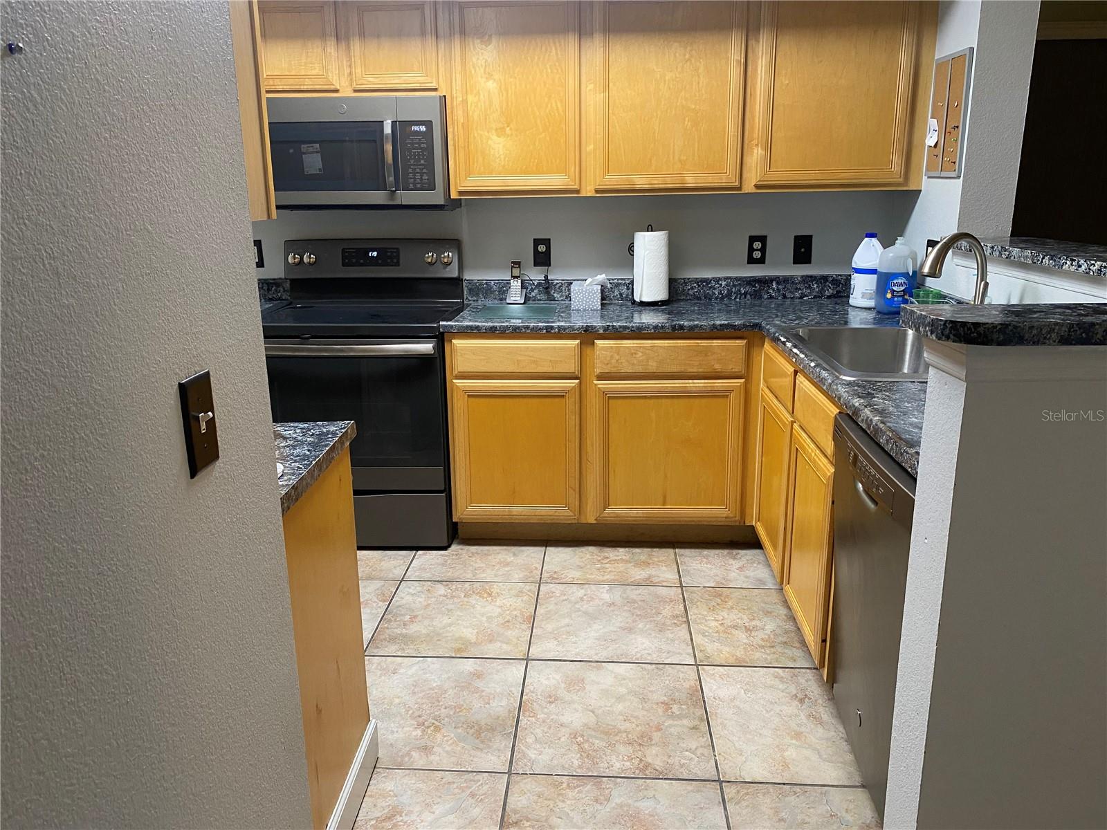 1010 VILLAGIO CIR #106, SARASOTA, FL — photo 3