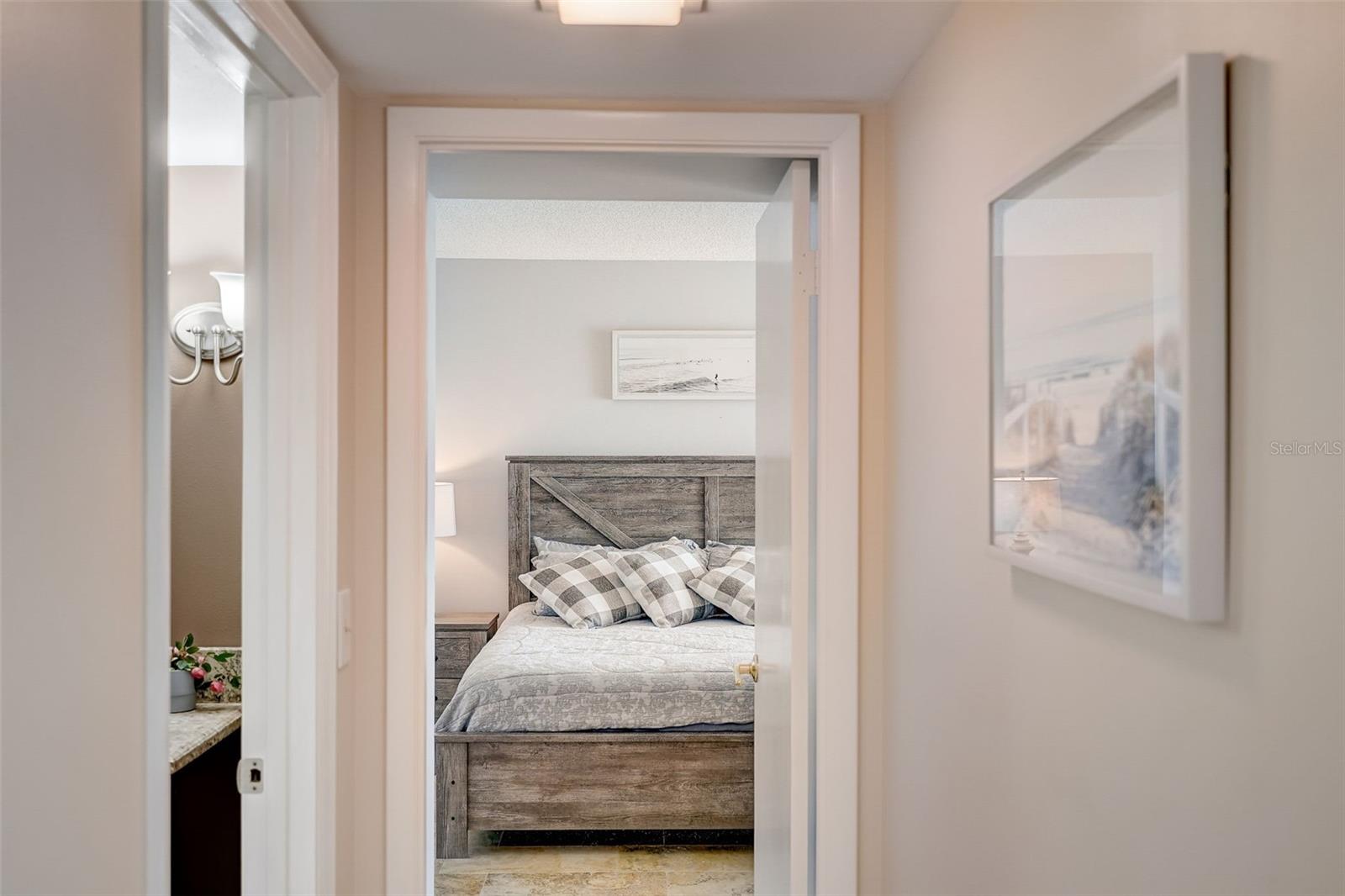 2425 GULF OF MEXICO DR #14B, LONGBOAT KEY, FL — photo 11