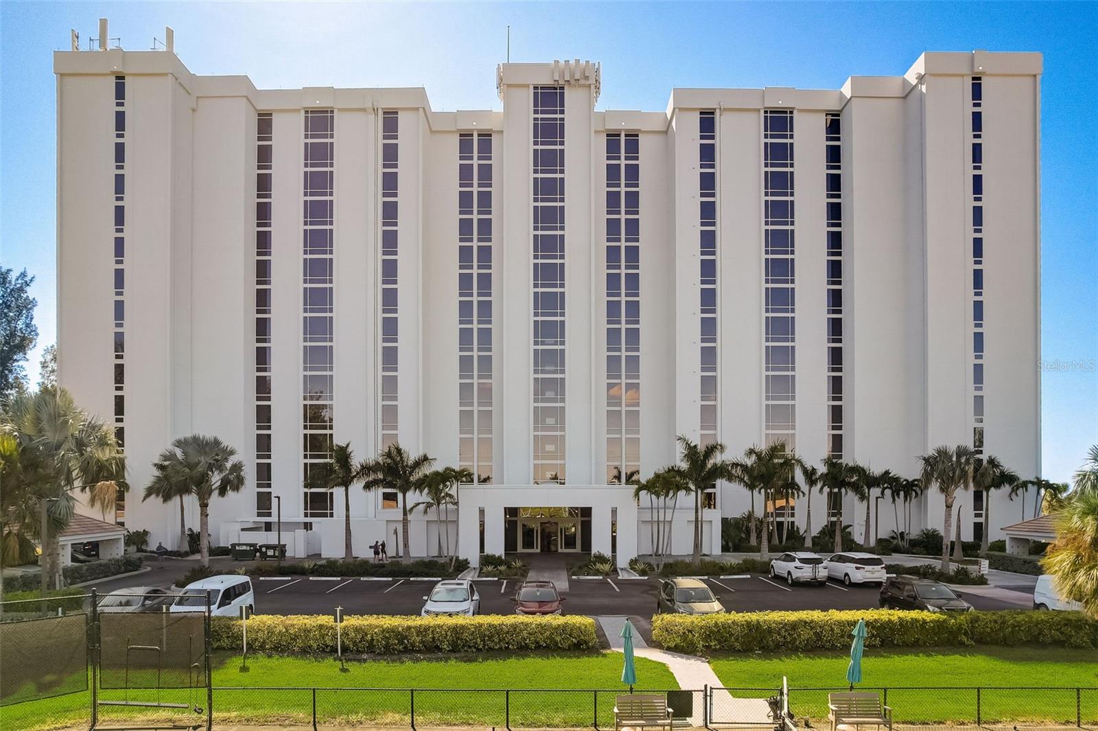 2425 GULF OF MEXICO DR #14B, LONGBOAT KEY, FL — photo 31