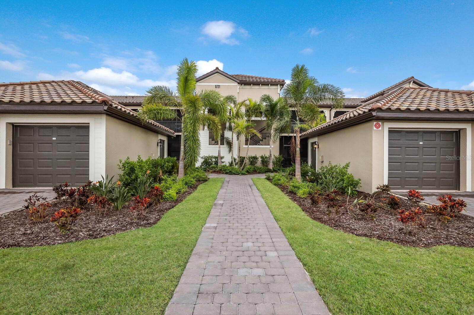 5721 PALMER CIR #201, BRADENTON, FL