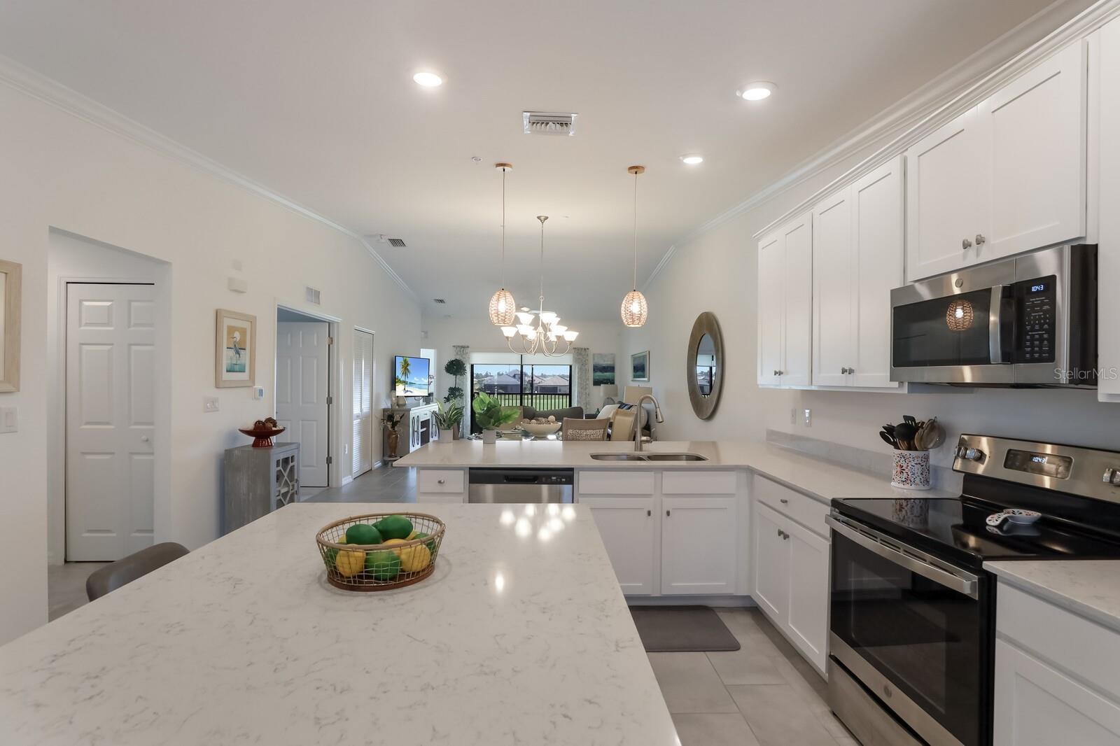 5721 PALMER CIR #201, BRADENTON, FL — photo 10