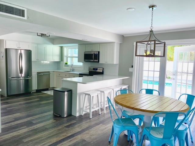 108 8TH ST, BELLEAIR BEACH, FL — photo 12