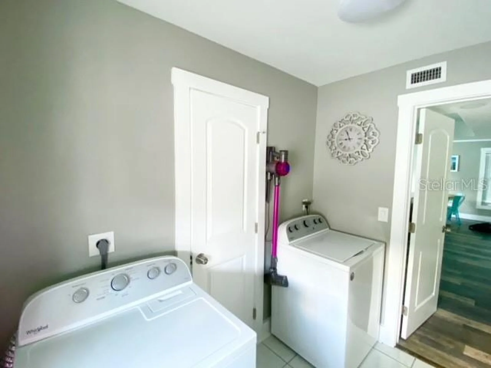 108 8TH ST, BELLEAIR BEACH, FL — photo 17