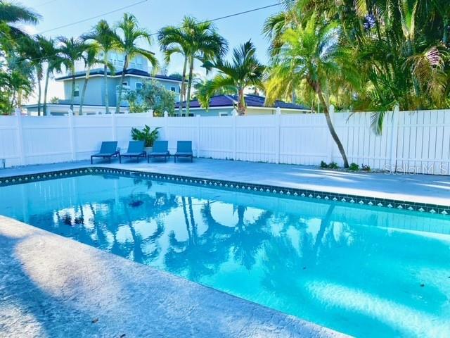 108 8TH ST, BELLEAIR BEACH, FL — photo 31