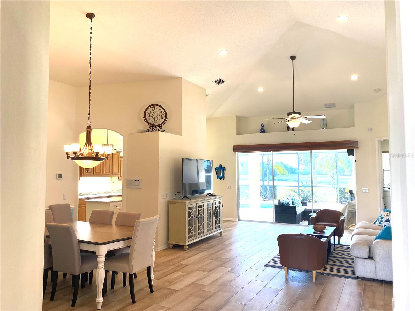 6372 ROOKERY CIR, BRADENTON, FL — photo 4