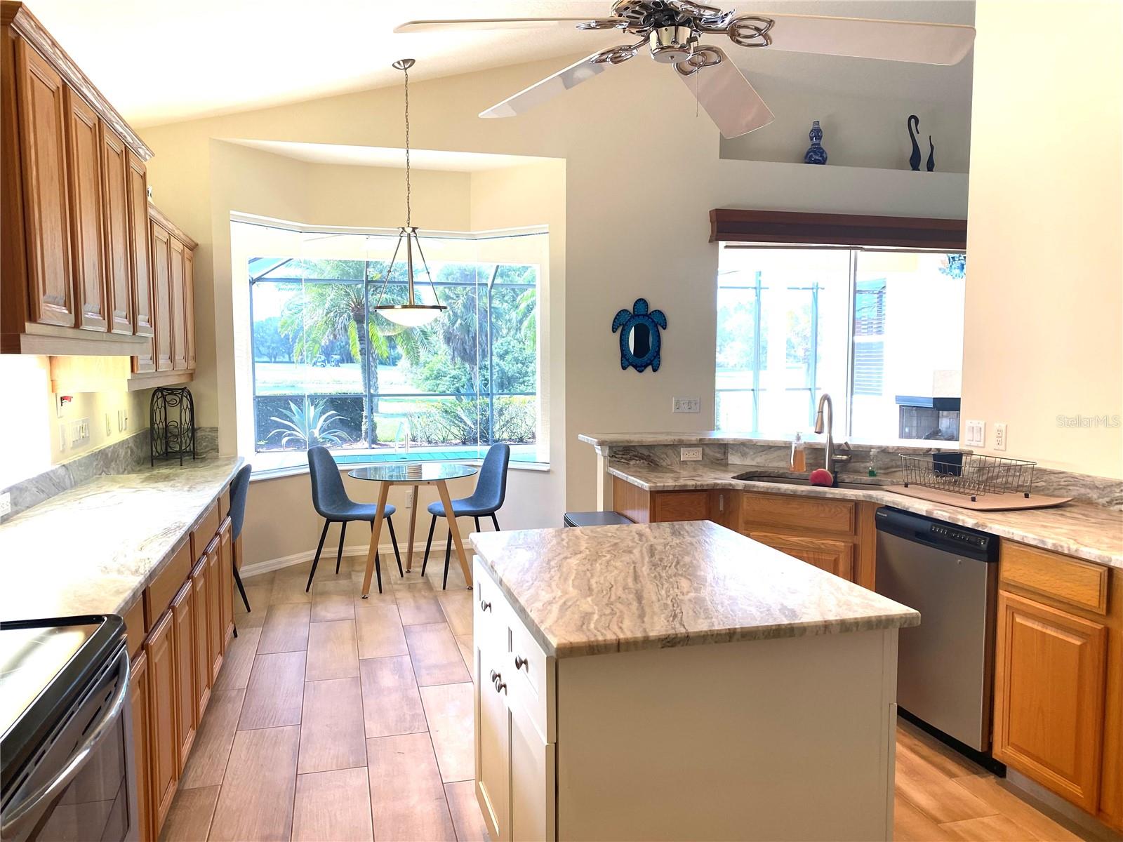 6372 ROOKERY CIR, BRADENTON, FL — photo 17
