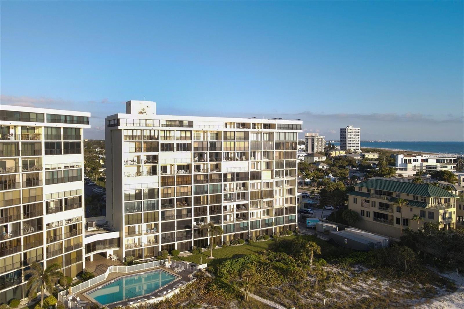 20 WHISPERING SANDS DR #903, SARASOTA, FL — photo 2