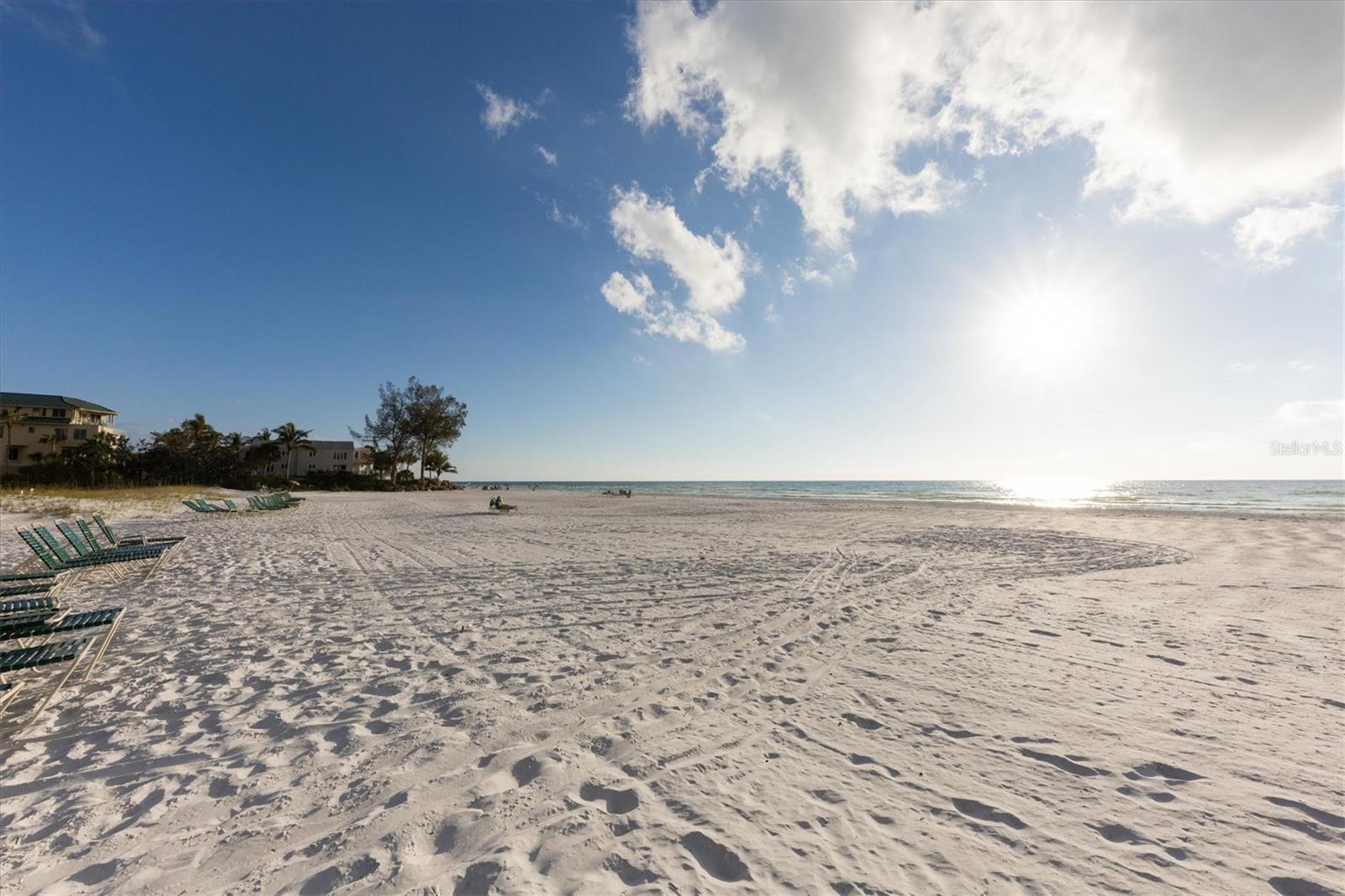 20 WHISPERING SANDS DR #903, SARASOTA, FL — photo 33