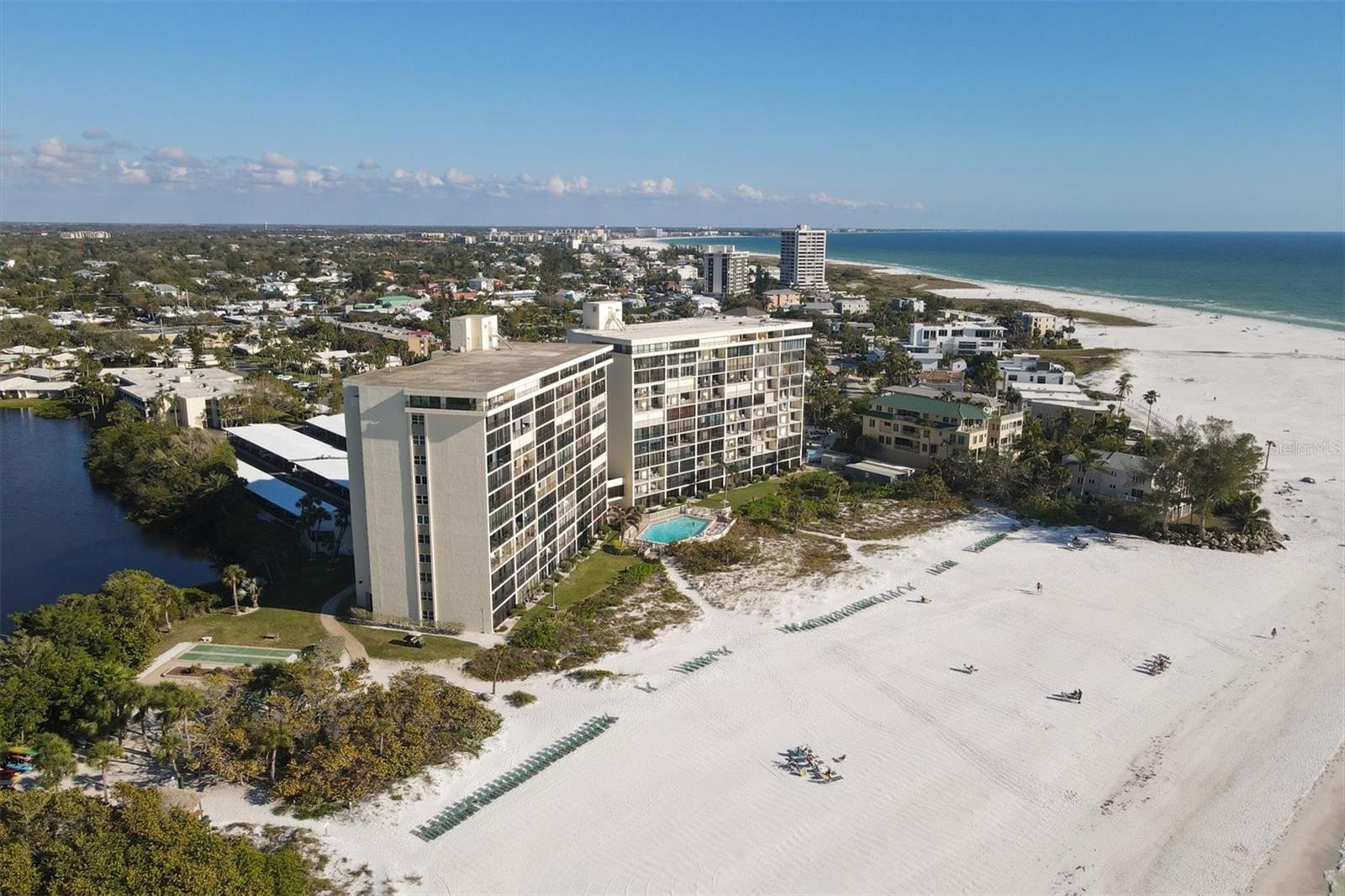 20 WHISPERING SANDS DR #903, SARASOTA, FL — photo 42