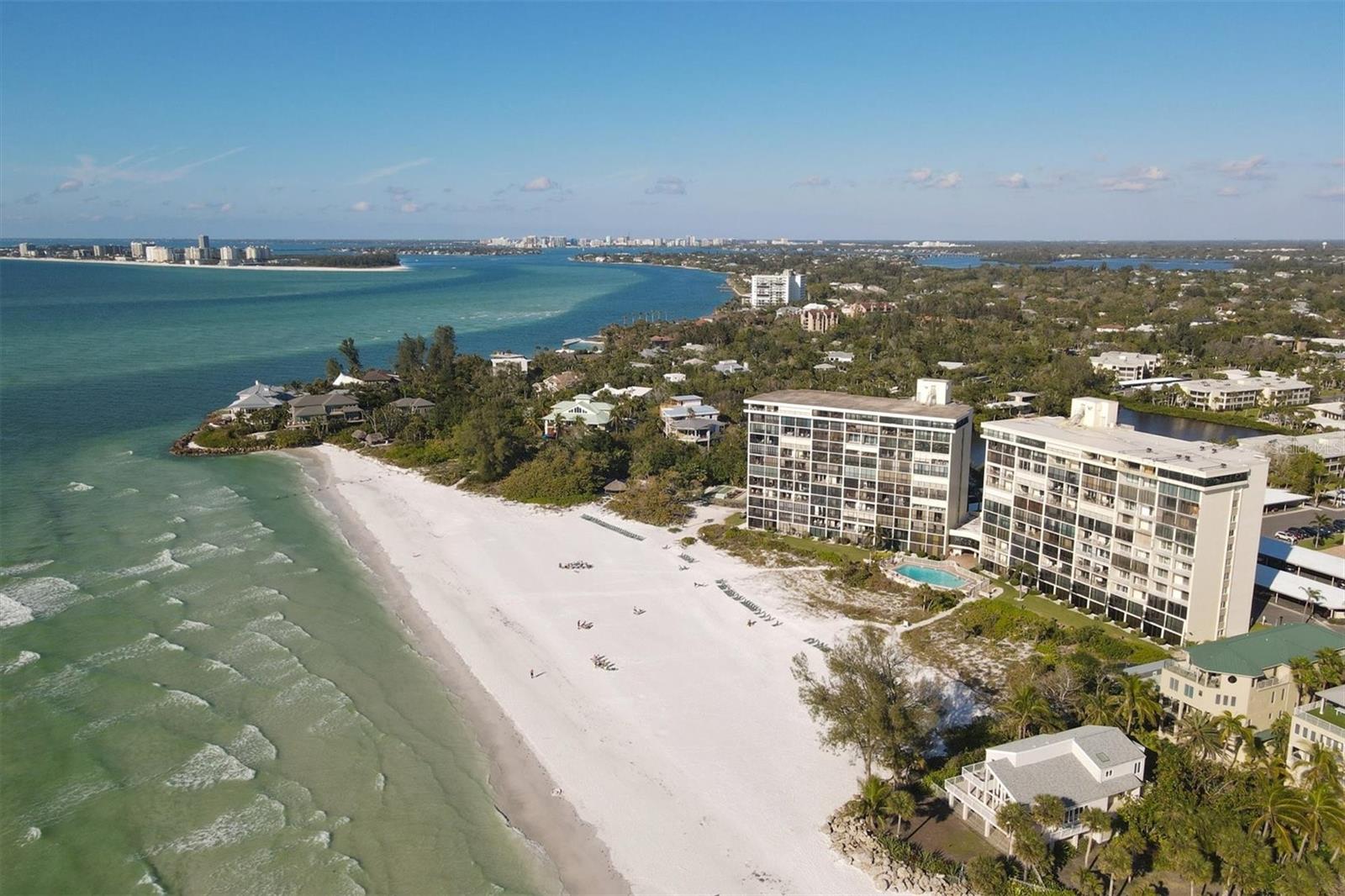 20 WHISPERING SANDS DR #903, SARASOTA, FL — photo 43
