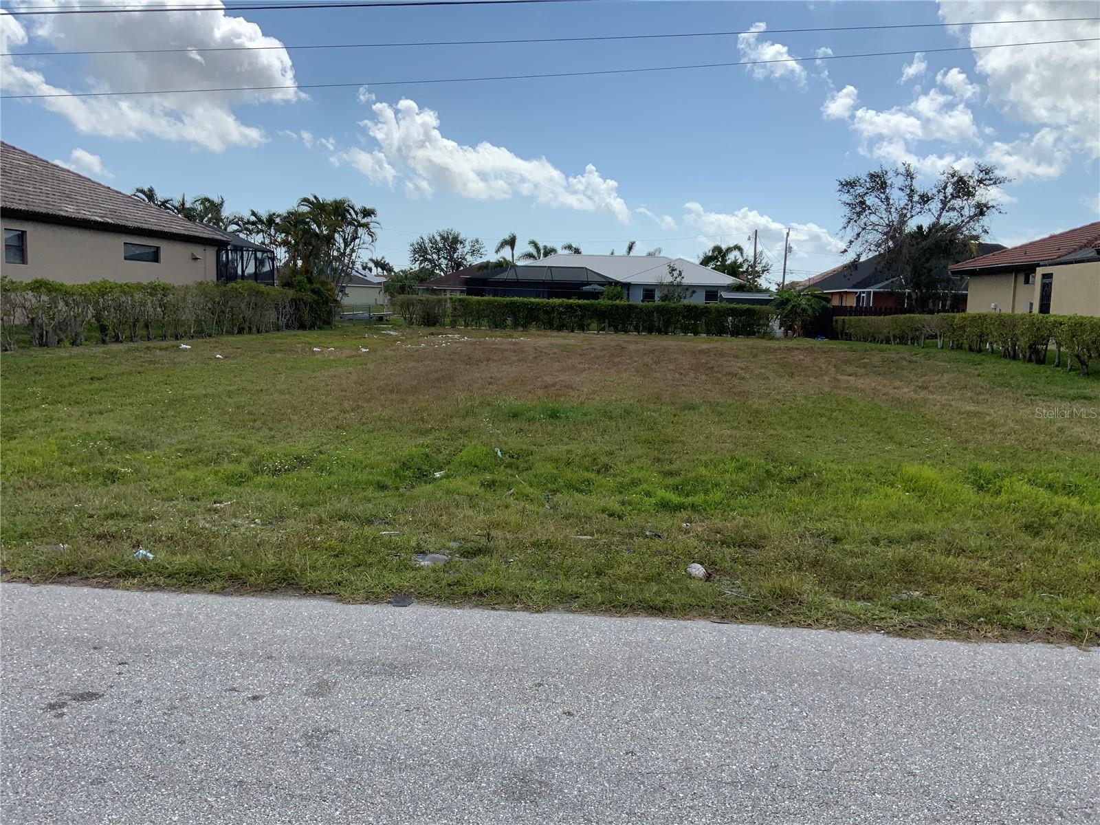 2510 MIRACLE PKWY, CAPE CORAL, FL