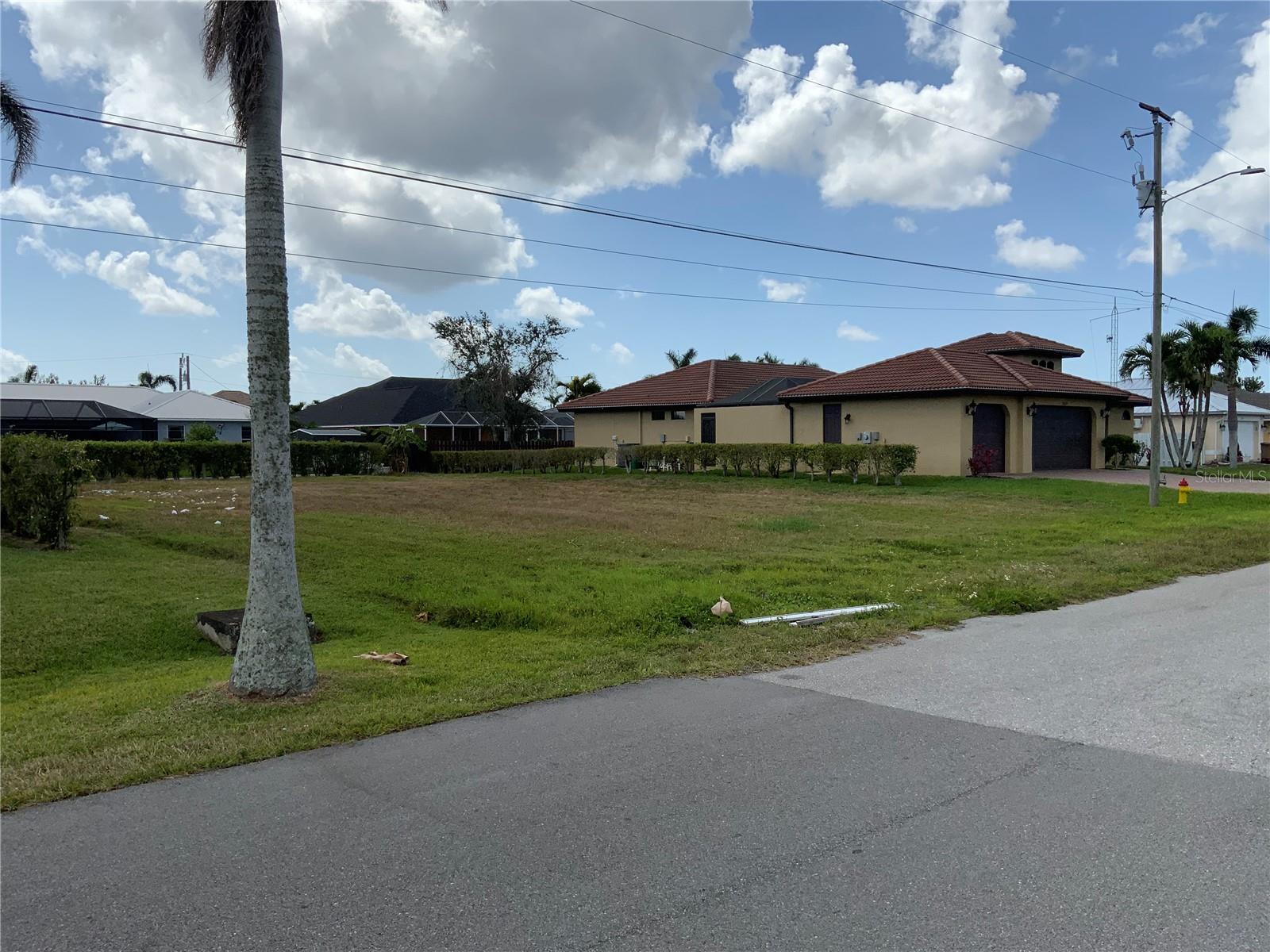 2510 MIRACLE PKWY, CAPE CORAL, FL — photo 4
