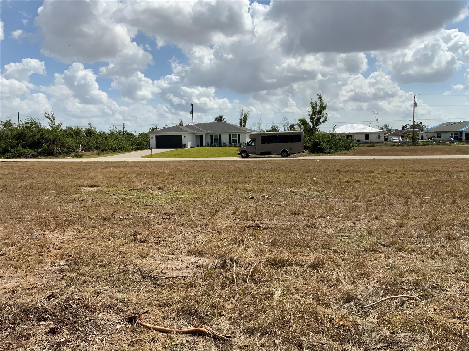 323 NE 31ST ST, CAPE CORAL, FL — photo 5