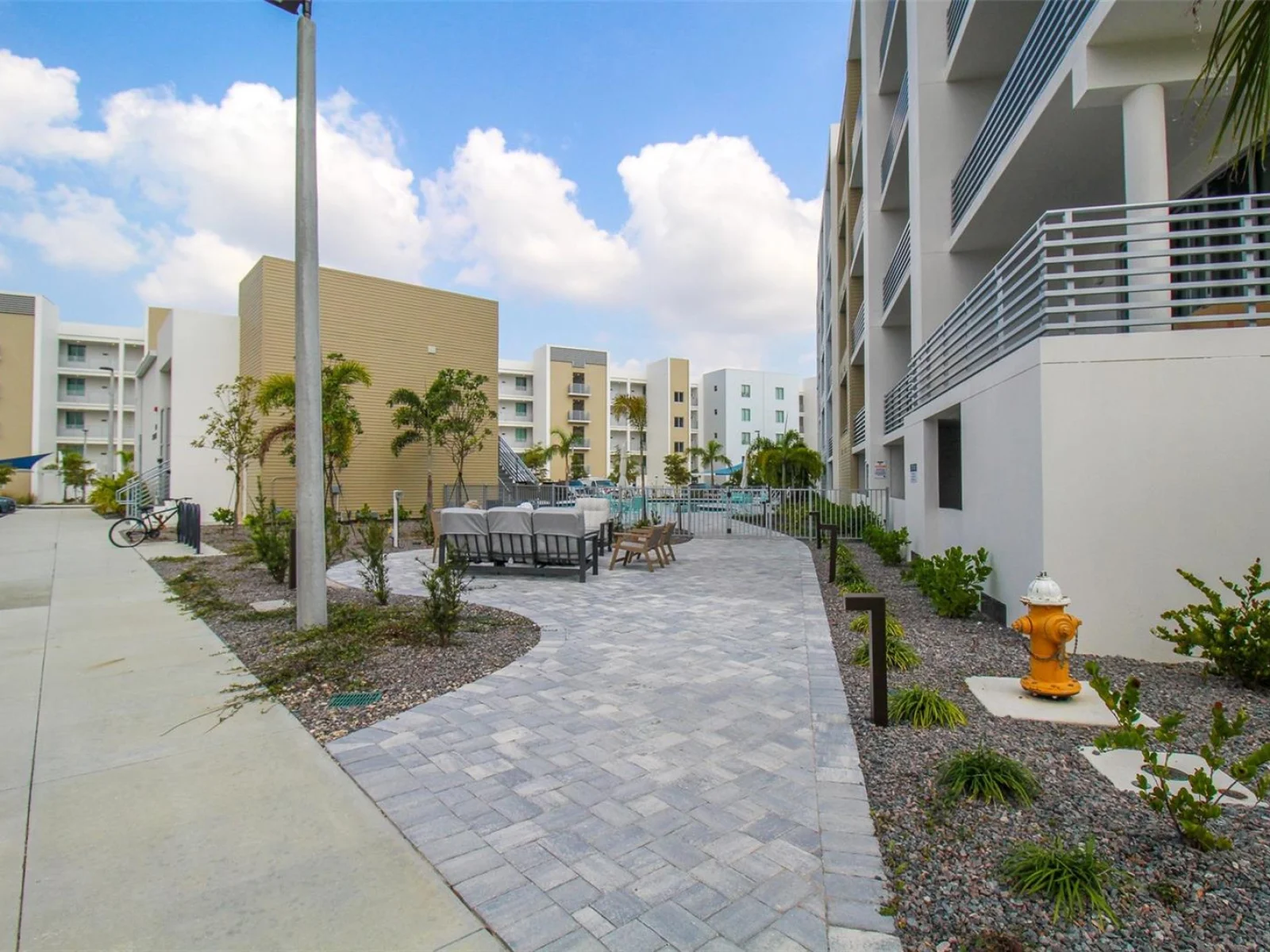 1703 N TAMIAMI TRL #B406, SARASOTA, FL — photo 3