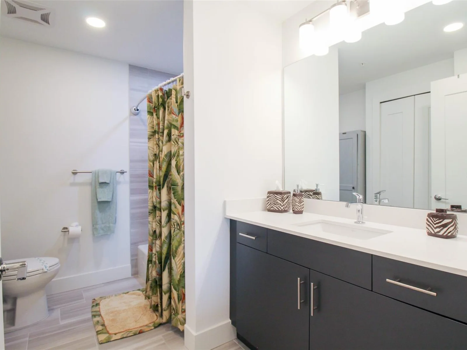 1703 N TAMIAMI TRL #B406, SARASOTA, FL — photo 25