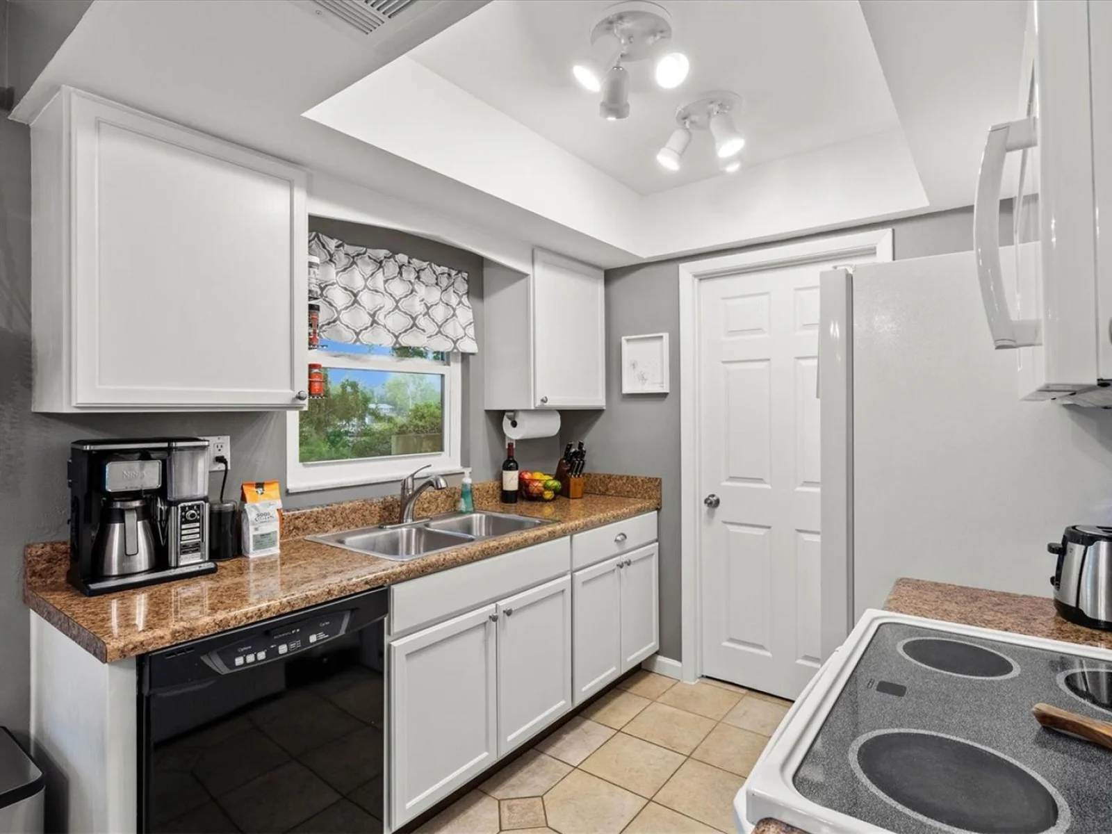3210 WOOD ST, SARASOTA, FL — photo 33