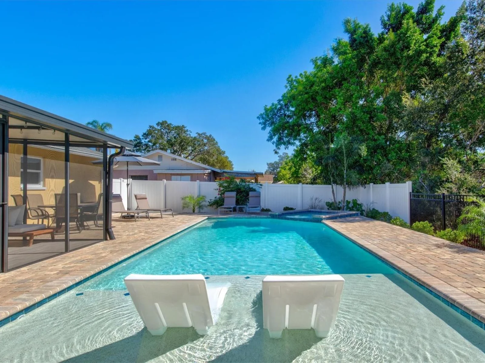 3210 WOOD ST, SARASOTA, FL — photo 3
