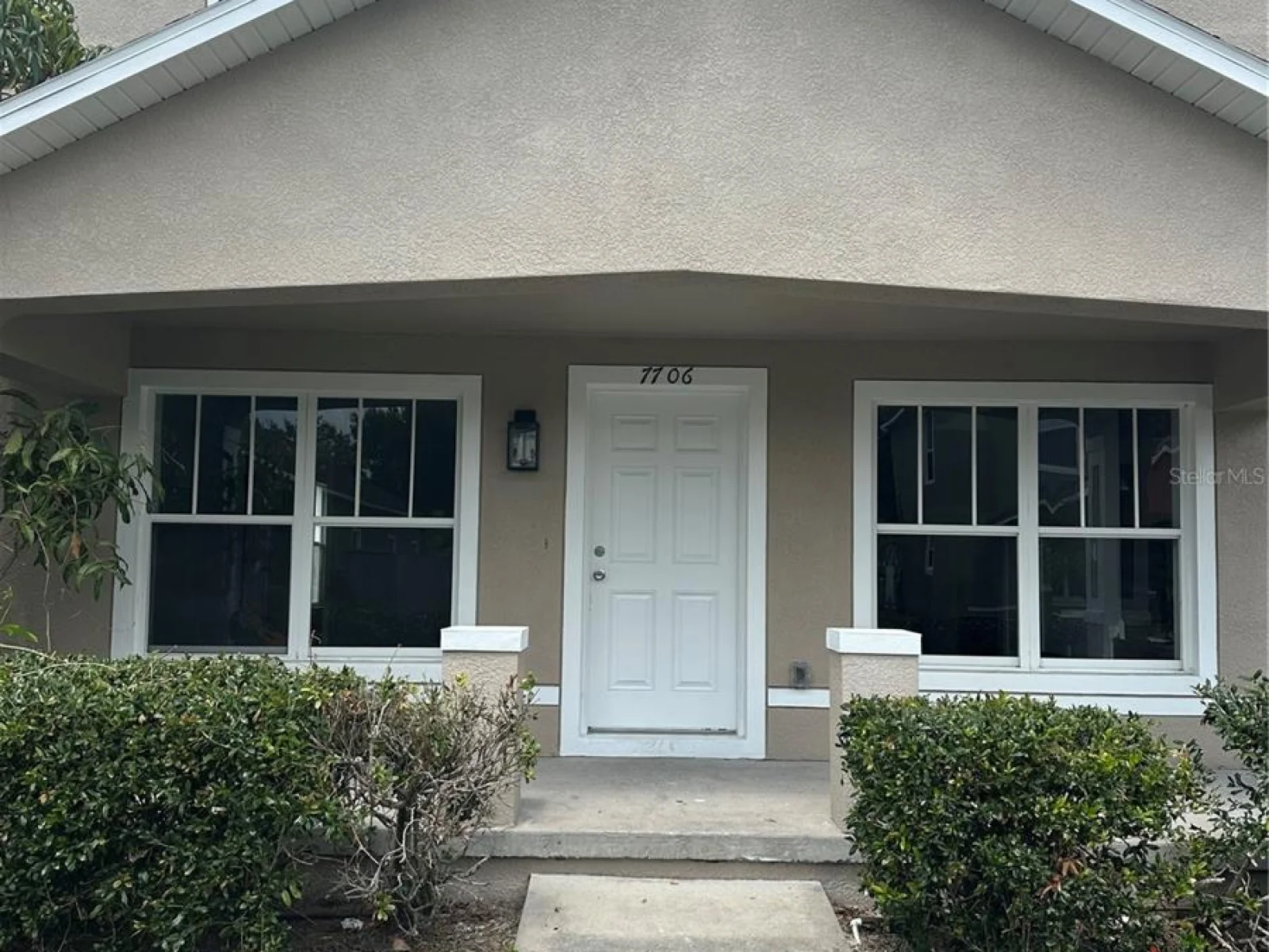 7706 N RIVERDALE AVE, TAMPA, FL — photo 1