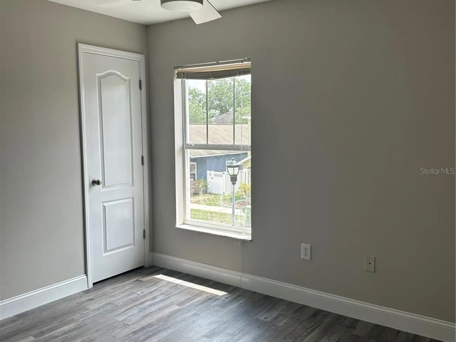 7706 N RIVERDALE AVE, TAMPA, FL — photo 11