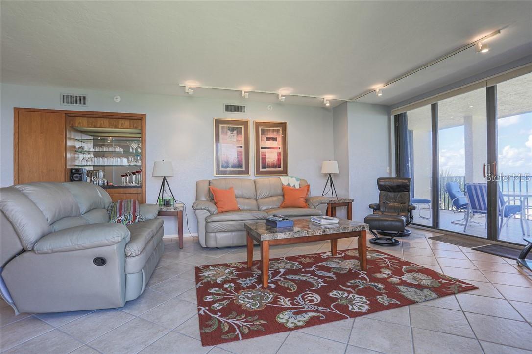 1925 GULF OF MEXICO DR #309, LONGBOAT KEY, FL — photo 2