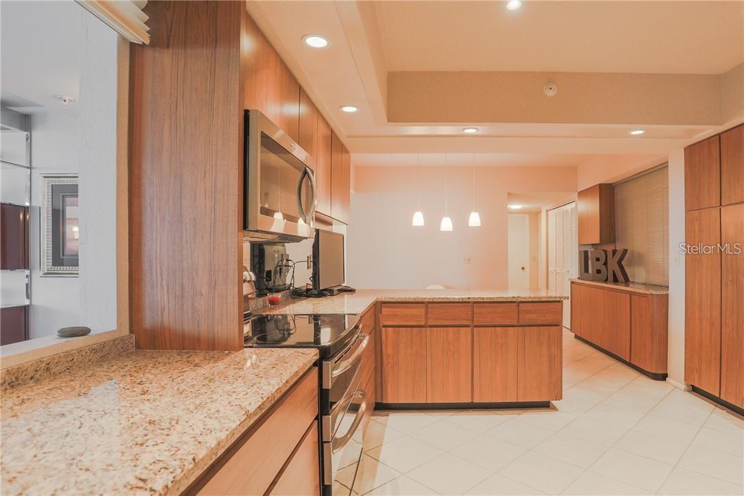 1925 GULF OF MEXICO DR #309, LONGBOAT KEY, FL — photo 10