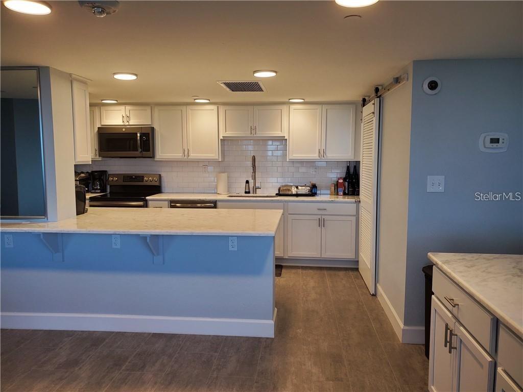 1050 LONGBOAT CLUB RD #502, LONGBOAT KEY, FL — photo 21