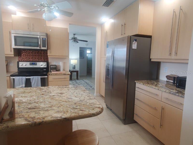 423 MATARES DR, PUNTA GORDA, FL — photo 7