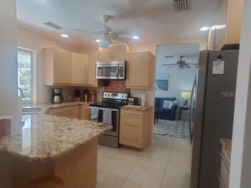 423 MATARES DR, PUNTA GORDA, FL — photo 11
