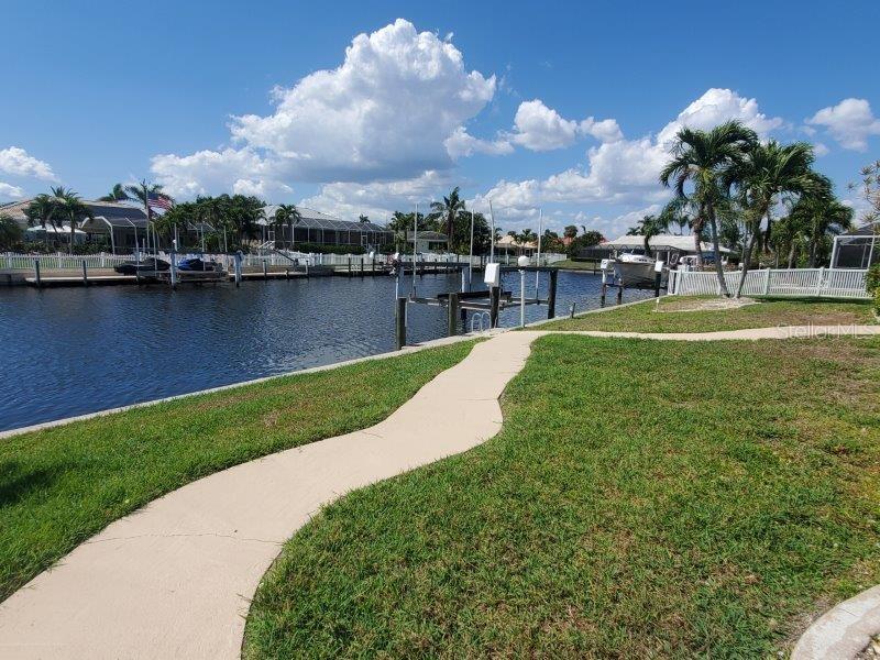 423 MATARES DR, PUNTA GORDA, FL — photo 20