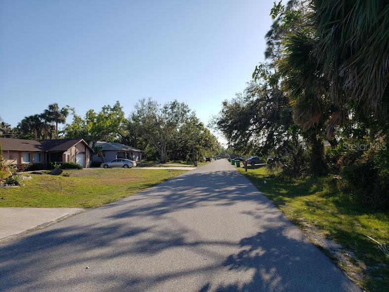 928 TROPICAL AVE NW, PORT CHARLOTTE, FL — photo 3