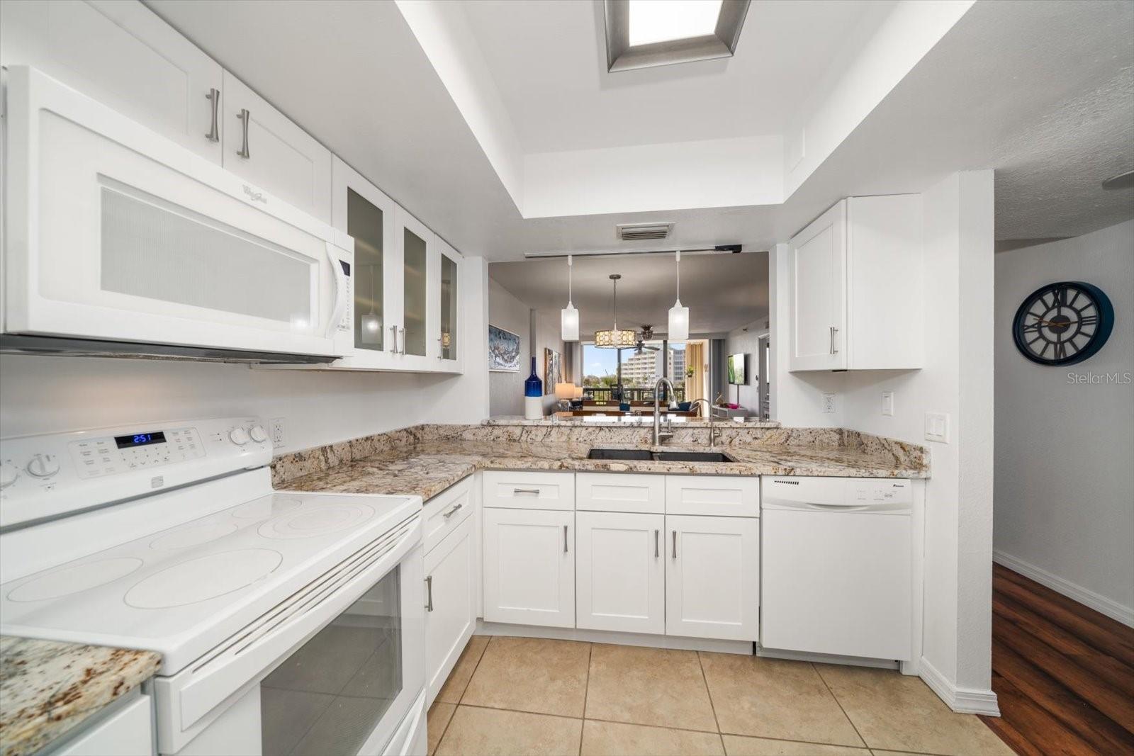 11730 SHIPWATCH DR #305, LARGO, FL — photo 3