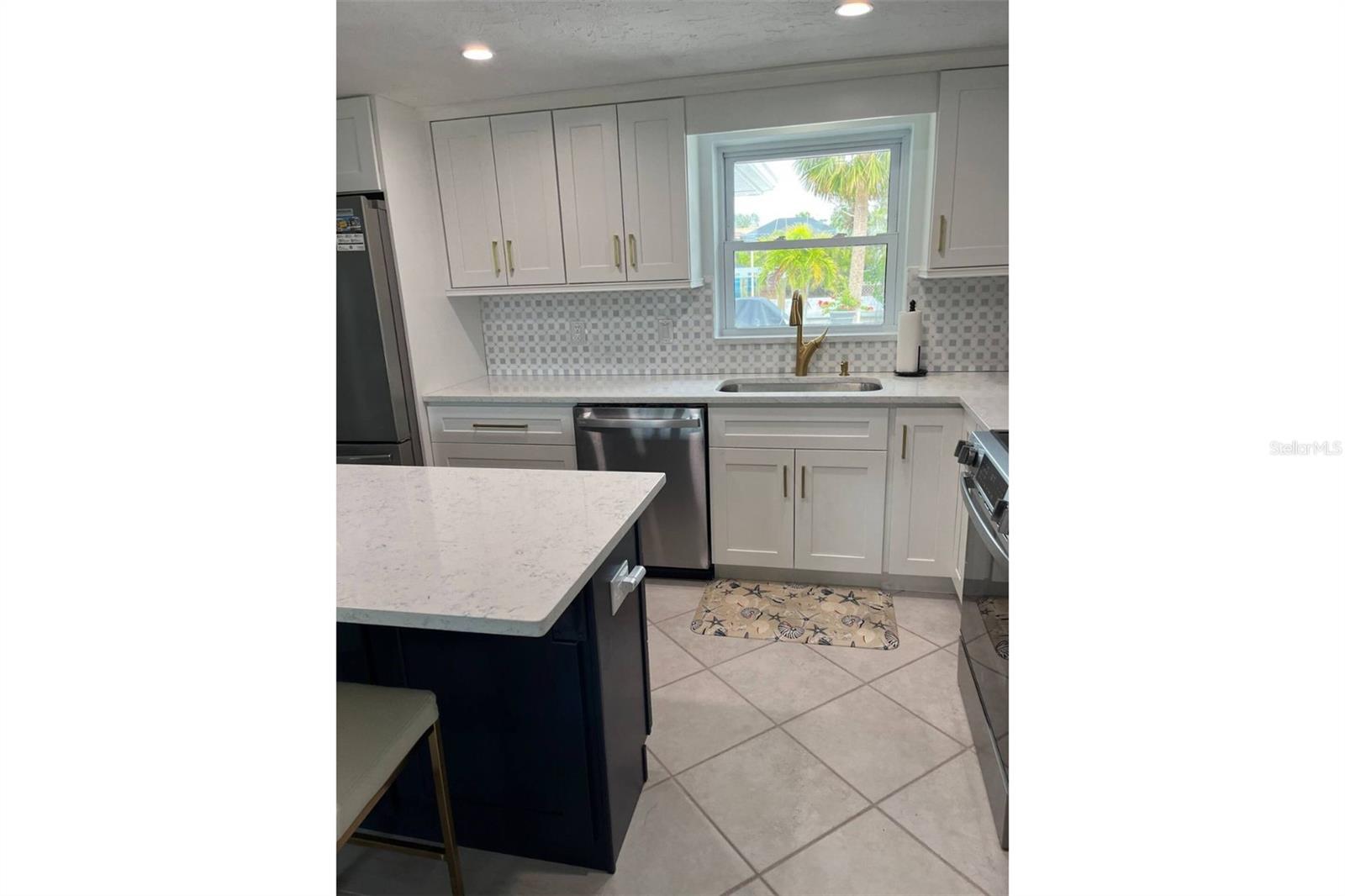 345 AVENIDA LEONA, SARASOTA, FL — photo 20
