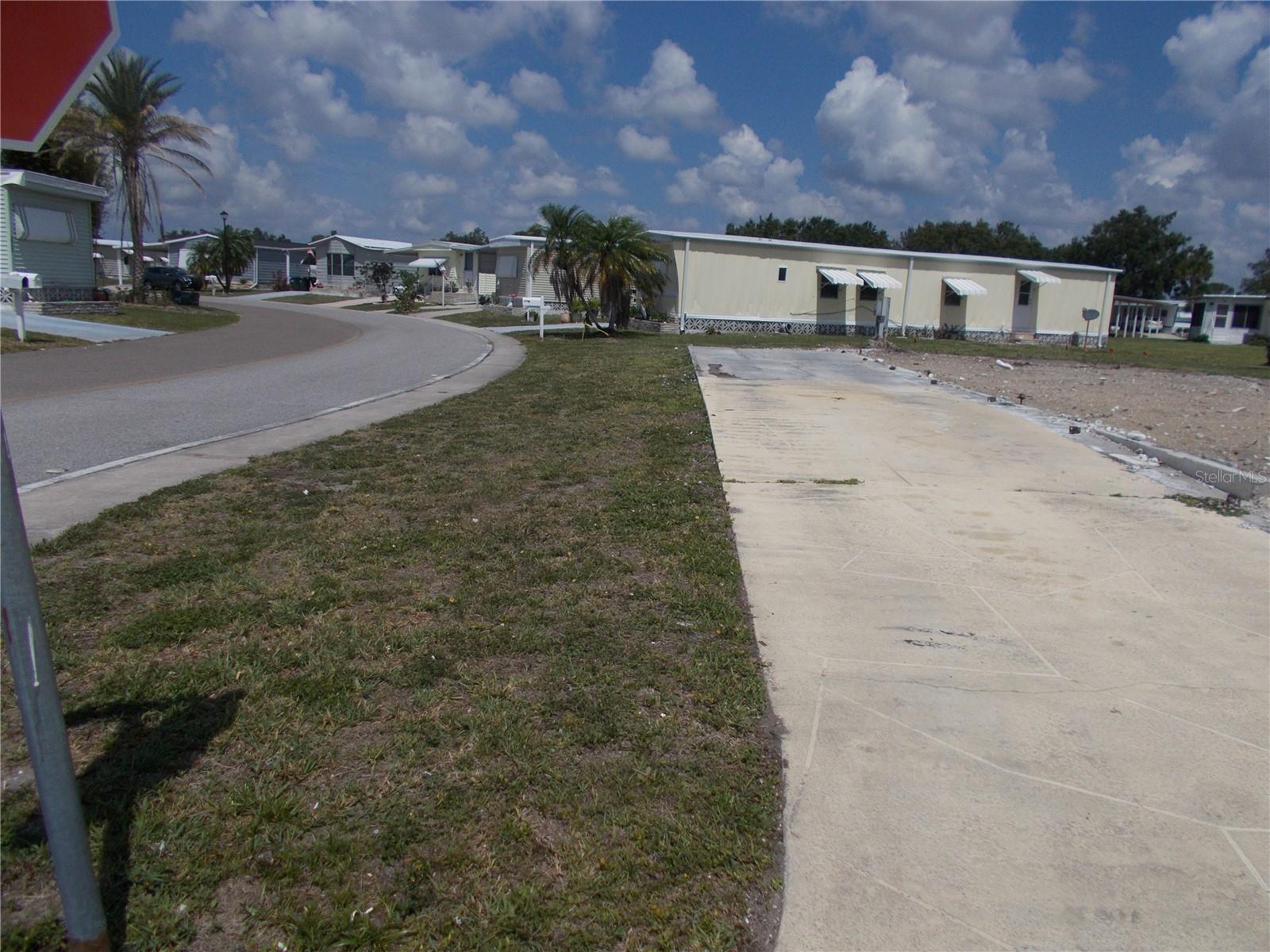 6581 CENTER LN, NORTH PORT, FL — photo 7