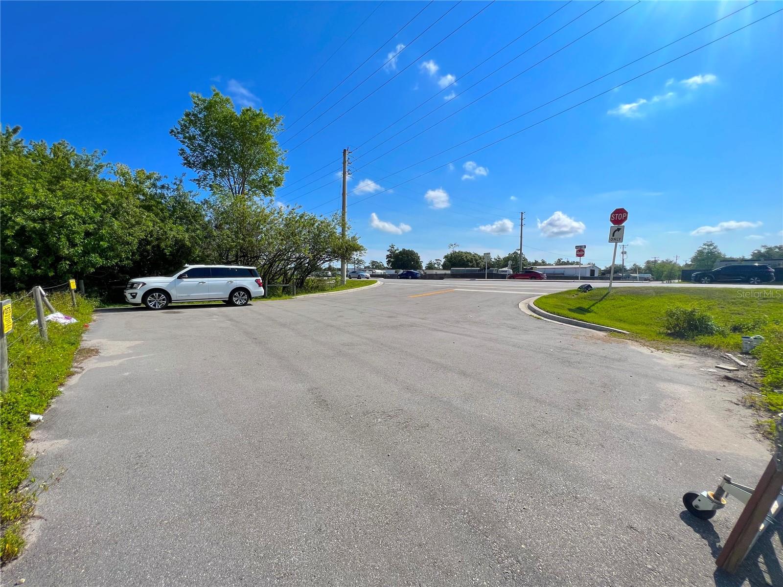 200 N HOAGLAND BLVD, KISSIMMEE, FL — photo 7