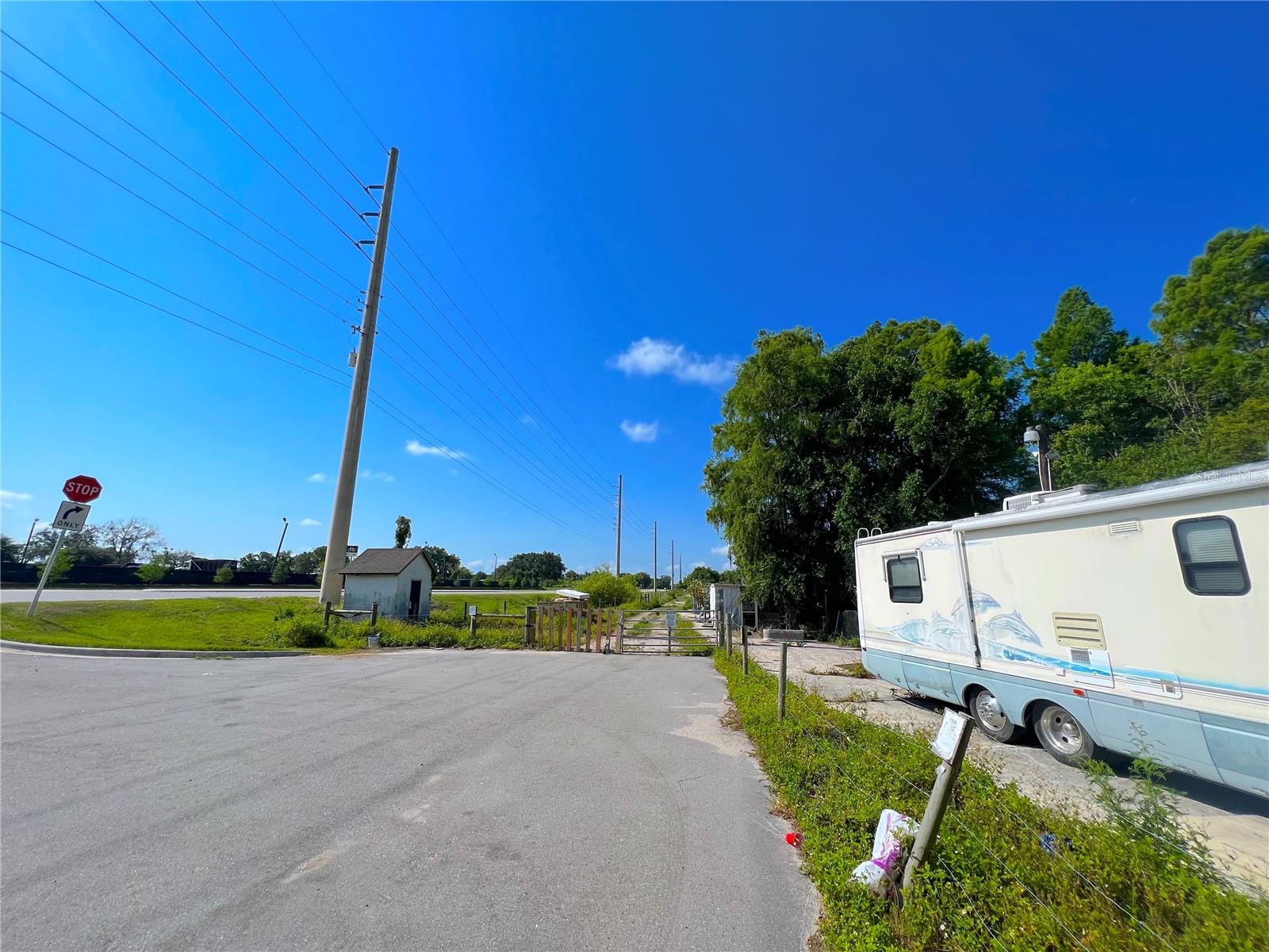 200 N HOAGLAND BLVD, KISSIMMEE, FL — photo 8