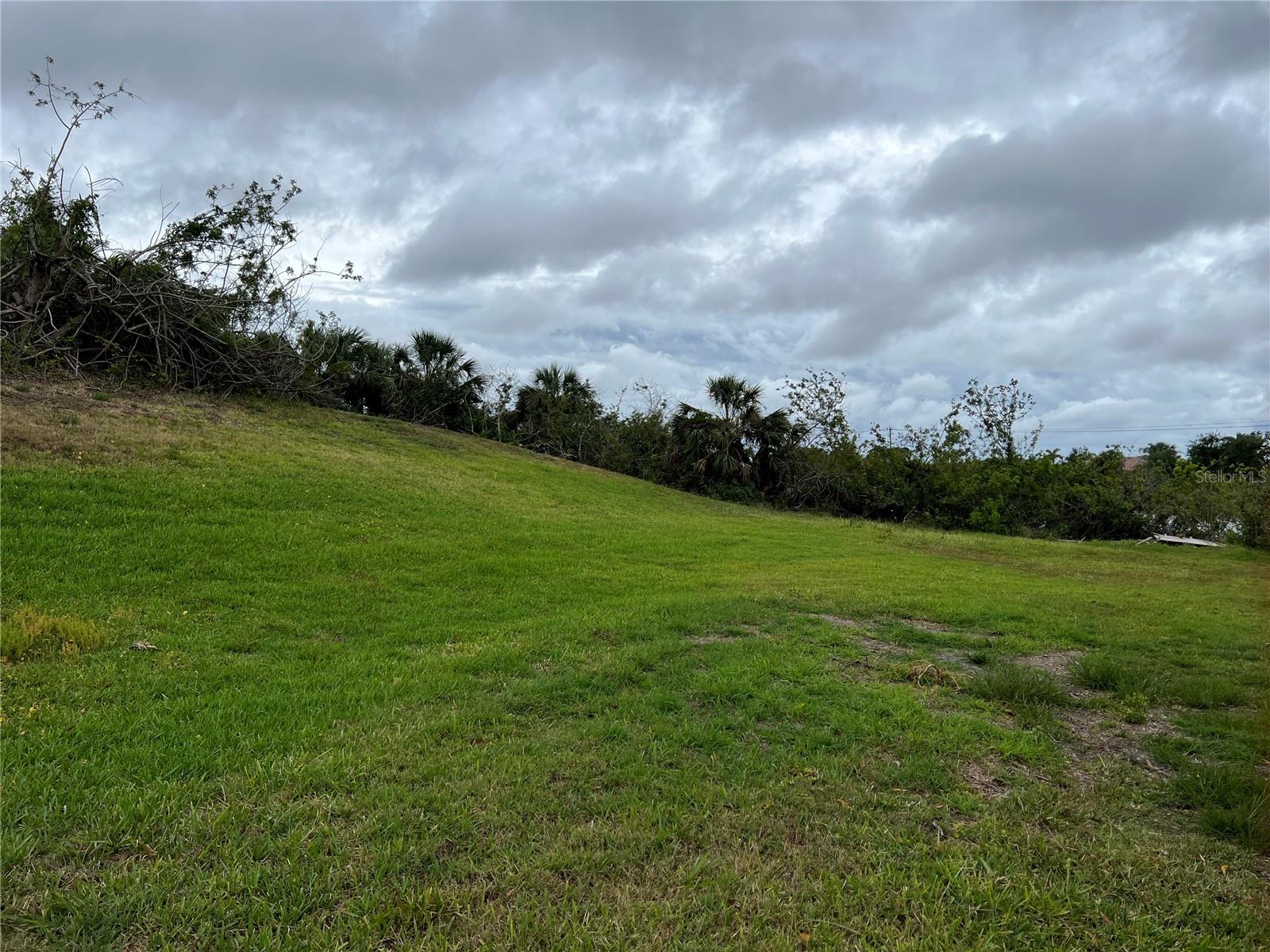 WOODBRIDGE DR, VENICE, FL — photo 4