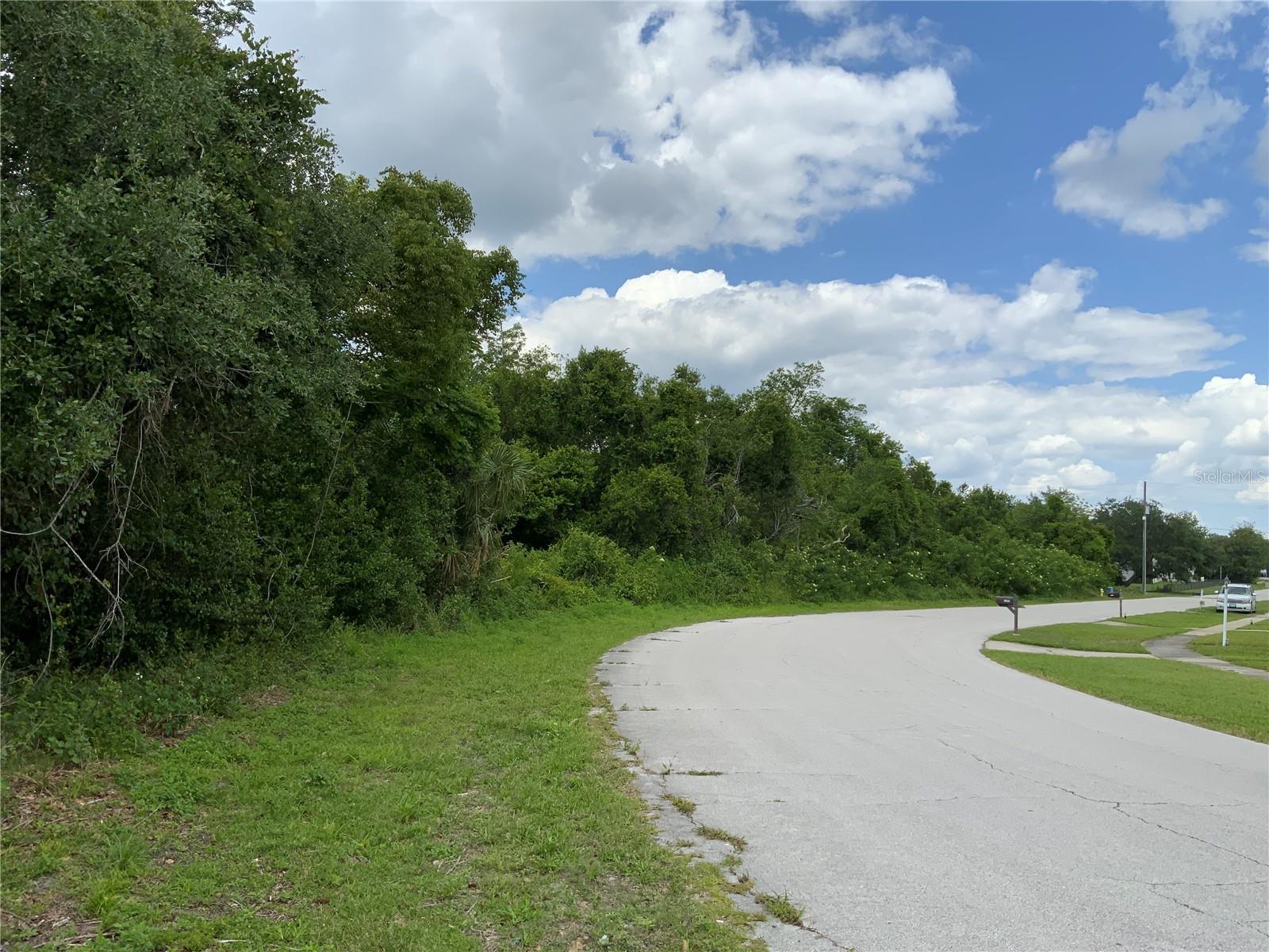 HASTINGS DR, DELTONA, FL — photo 2