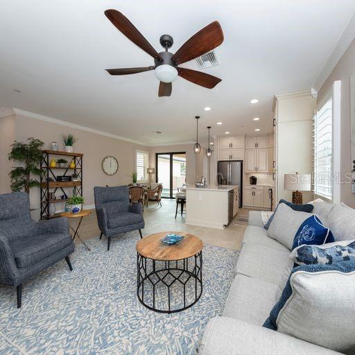 930 E VENICE AVE, VENICE, FL — photo 4