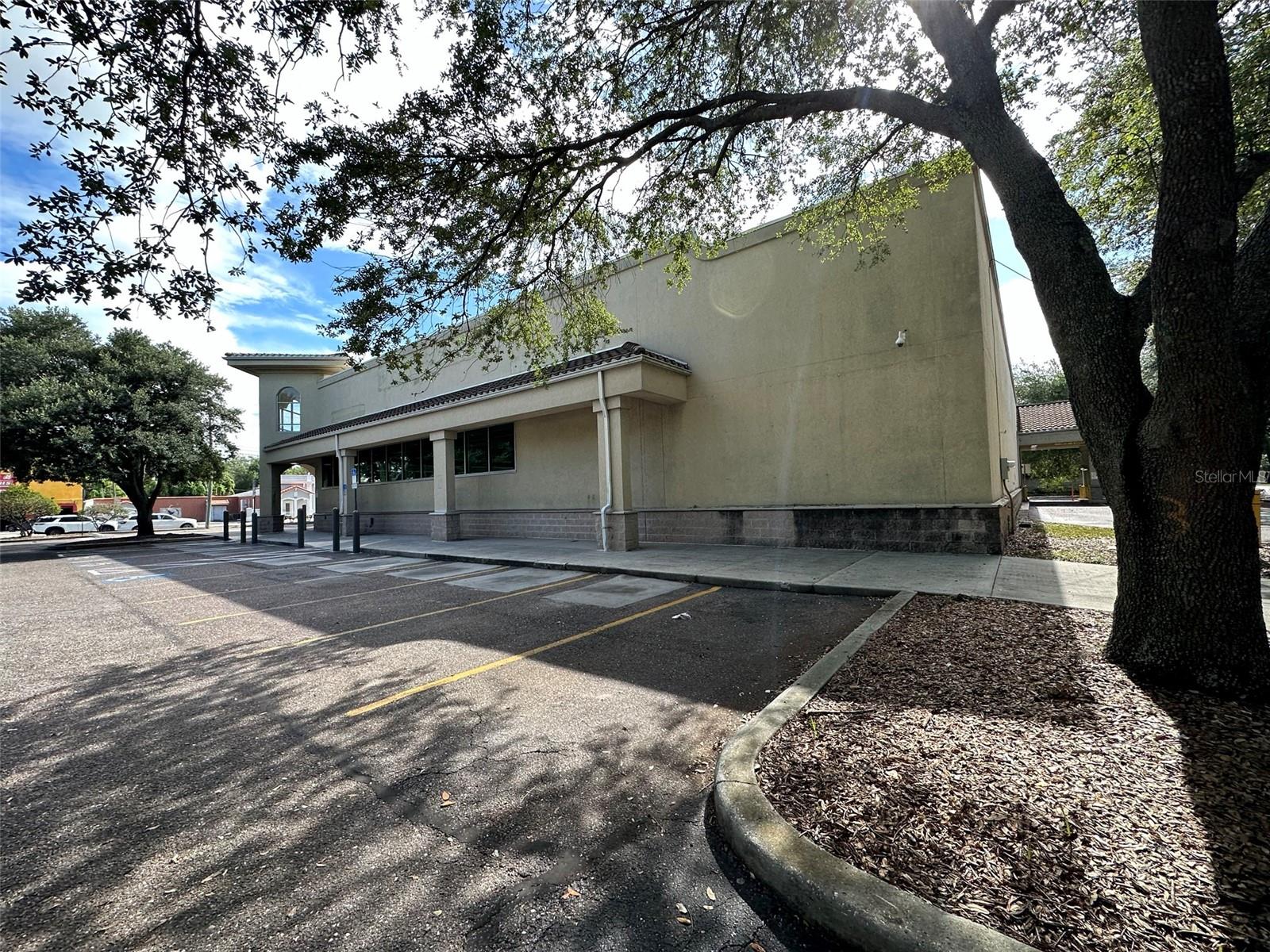 3917 N NEBRASKA AVE, TAMPA, FL — photo 7