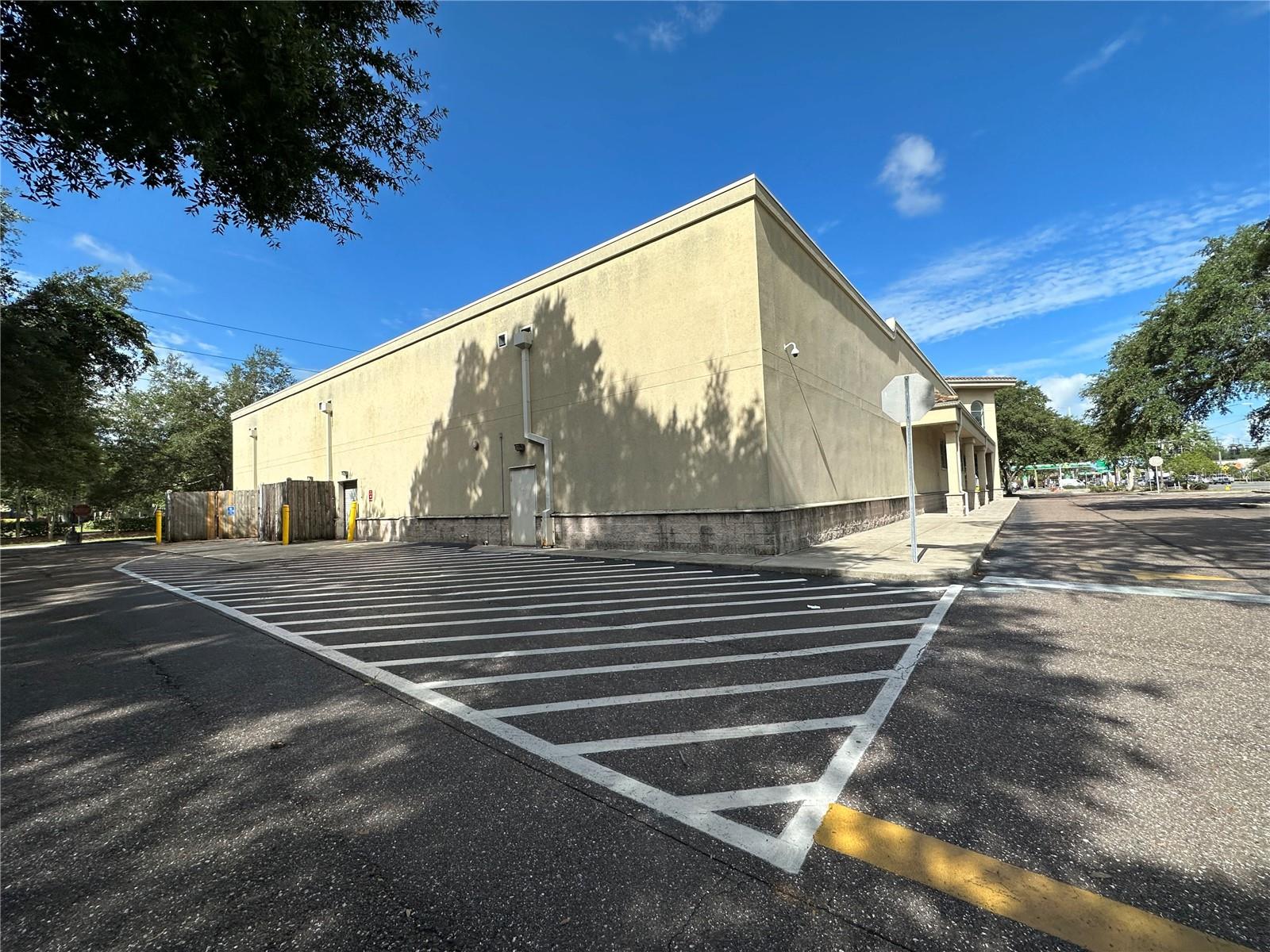 3917 N NEBRASKA AVE, TAMPA, FL — photo 10
