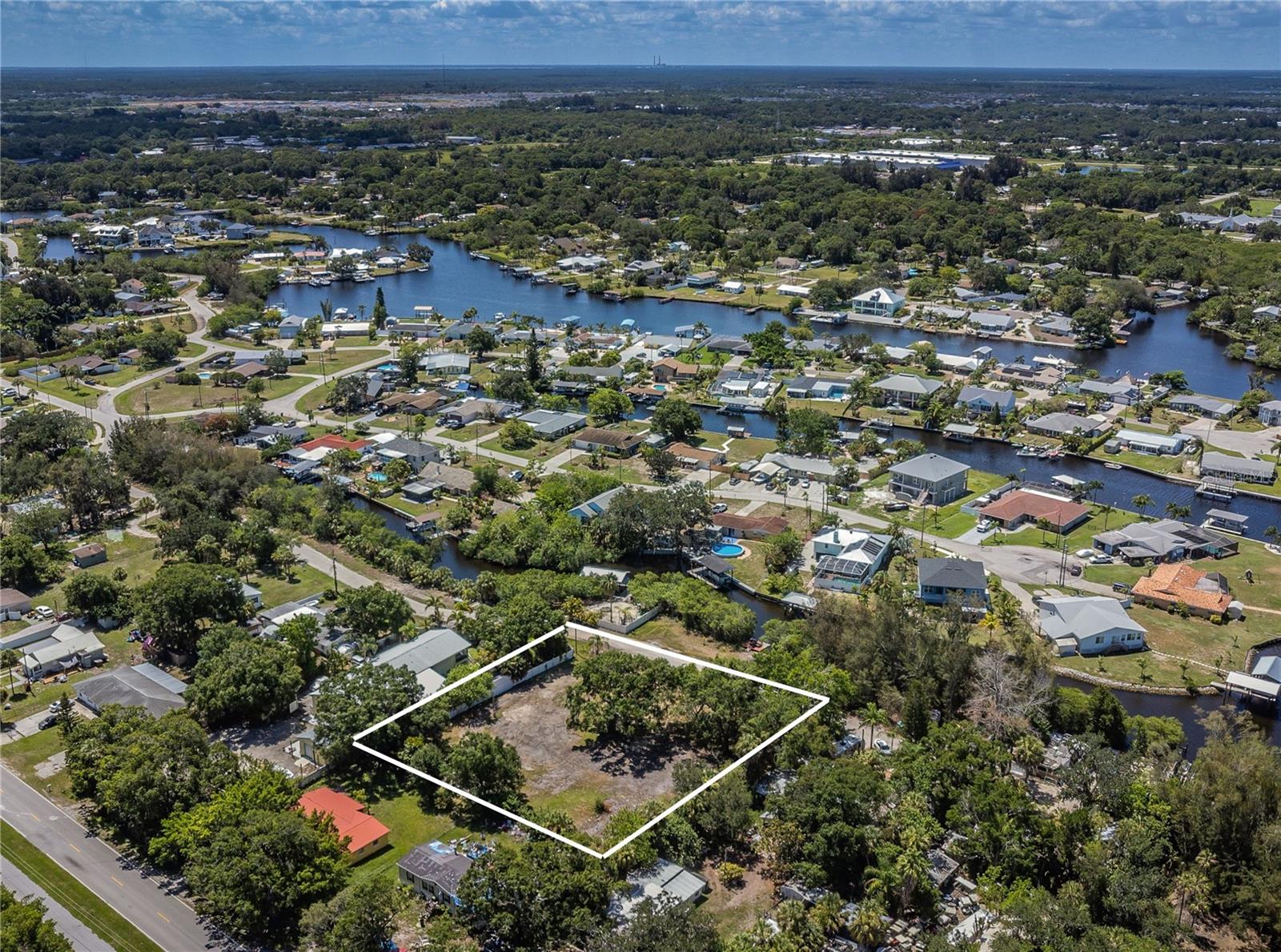 817 2ND AVE NW, RUSKIN, FL — photo 11