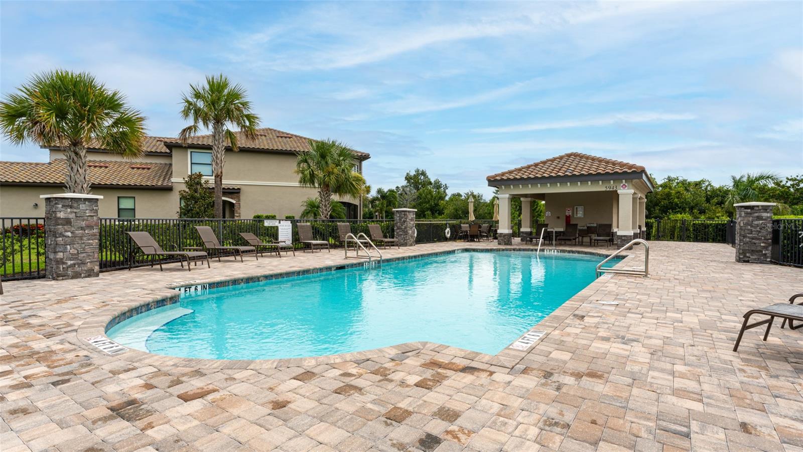 5805 WAKE FOREST RUN #103, LAKEWOOD RANCH, FL — photo 31
