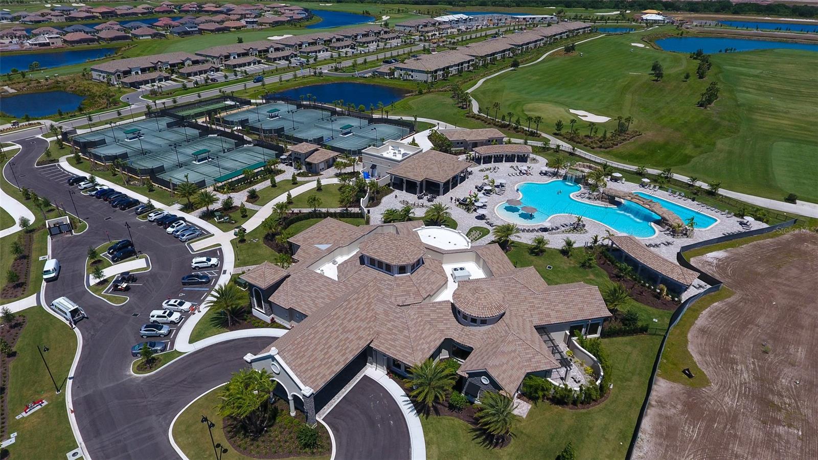 5805 WAKE FOREST RUN #103, LAKEWOOD RANCH, FL — photo 47