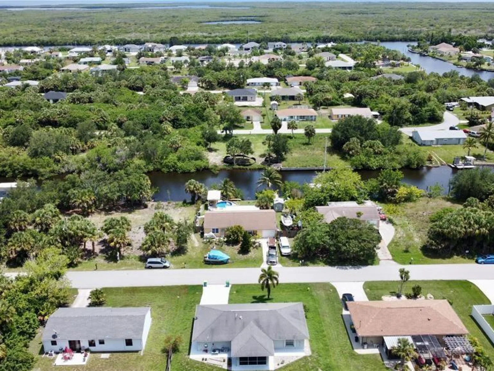 18311 VAN NUYS CIR, PORT CHARLOTTE, FL — photo 6