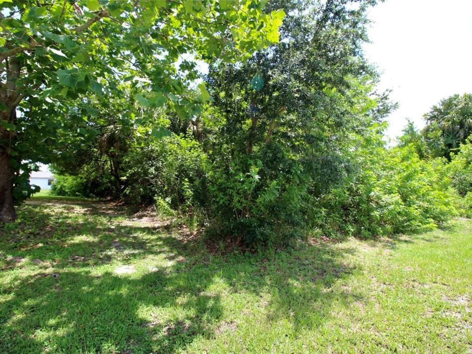 18311 VAN NUYS CIR, PORT CHARLOTTE, FL — photo 24