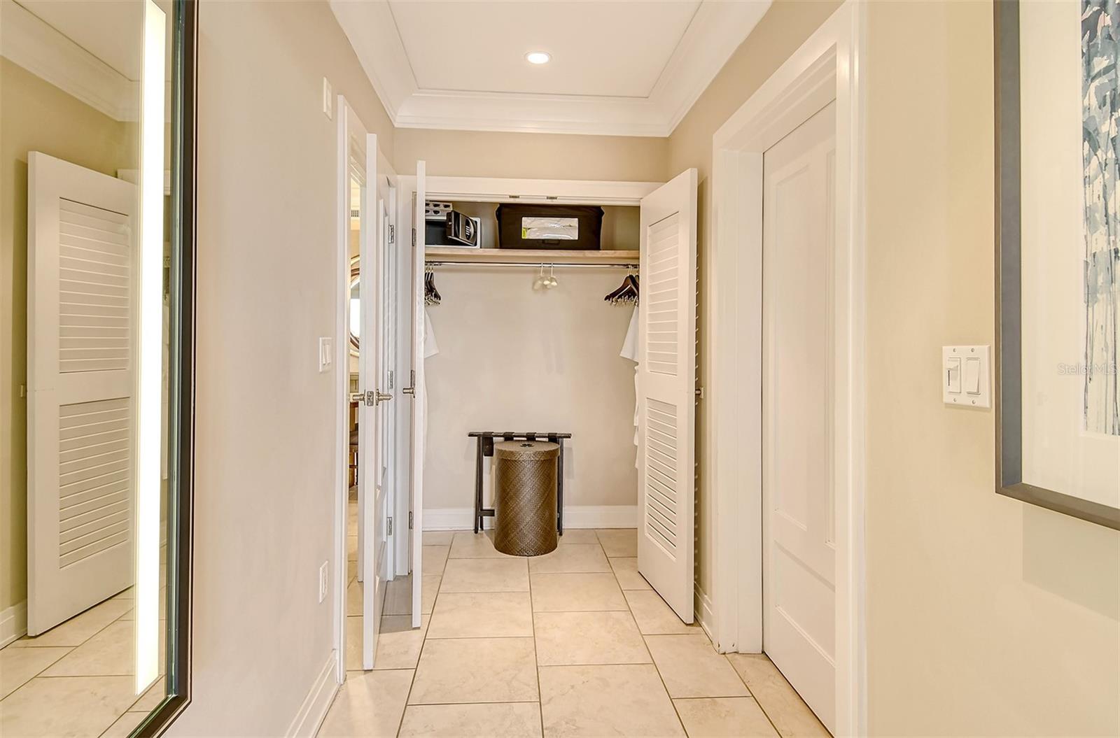915 SEASIDE DR #312, Weeks 32-33, SARASOTA, FL — photo 21