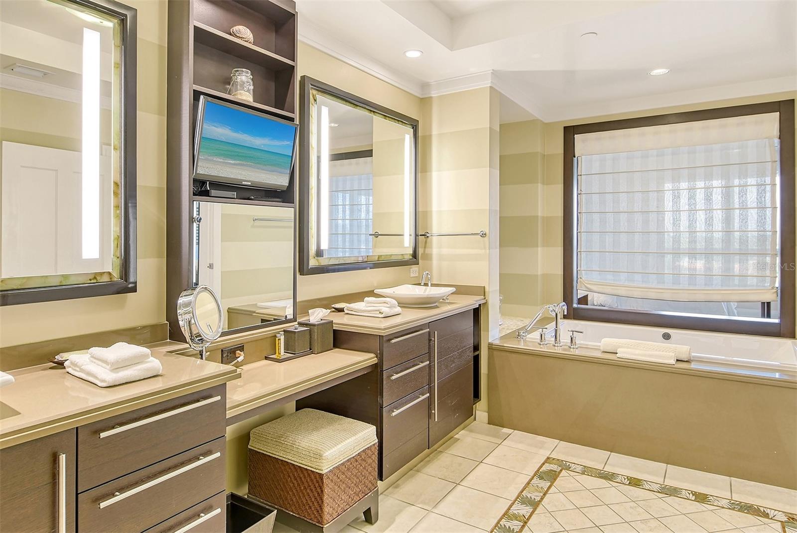 915 SEASIDE DR #312, Weeks 32-33, SARASOTA, FL — photo 26