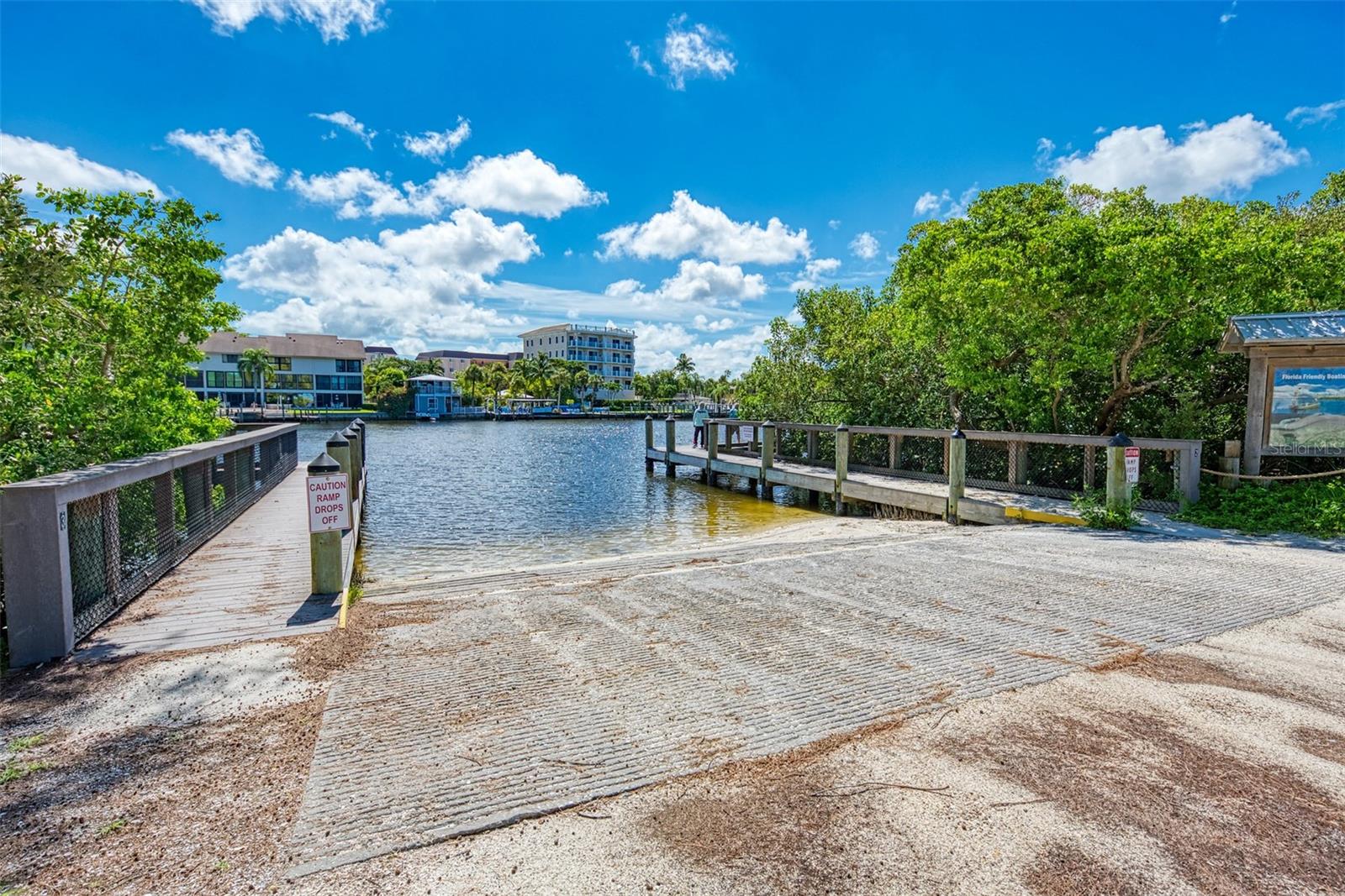 116 VISTA HERMOSA CIR #210C, SARASOTA, FL — photo 47